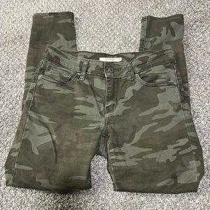 711 Skinny Camo Pants